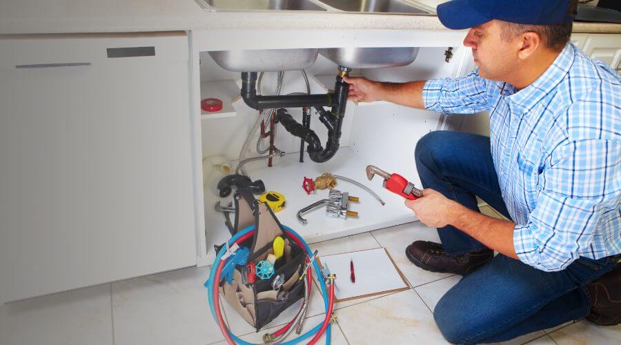 Professional emergency plumbing in Chicken, AK